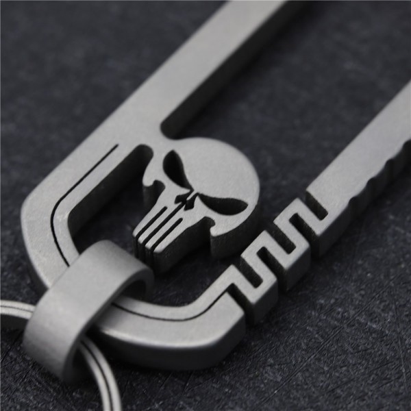 Titanium alloy skeleton theme key chain-B3