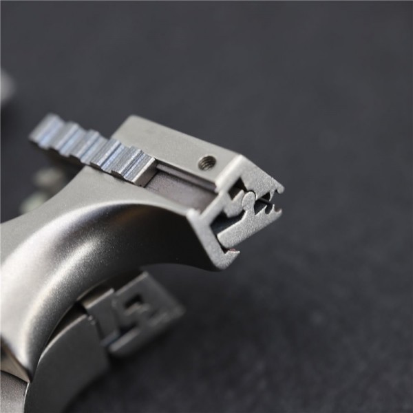 Slingshots: S-Desert T Titanium Pinch Grip Hunting Slingshot With Slide-lock Bands Setting System