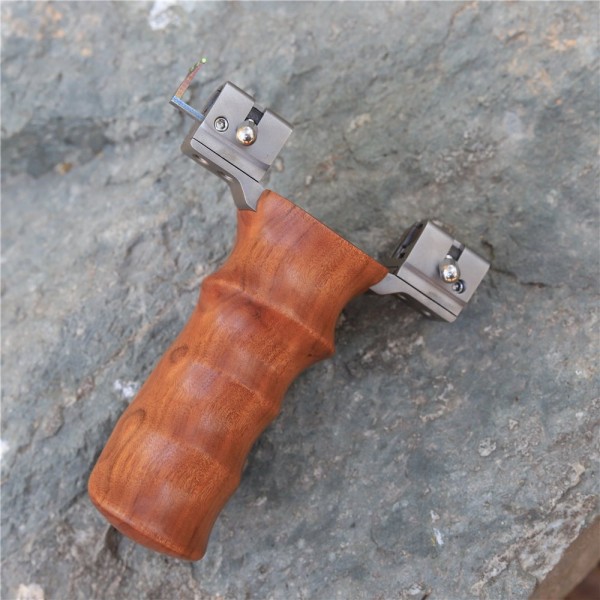 Slingshots: S-Buffalo Titanium Hammer Grip Fork With “Push-lock System” And Adjustable Throat